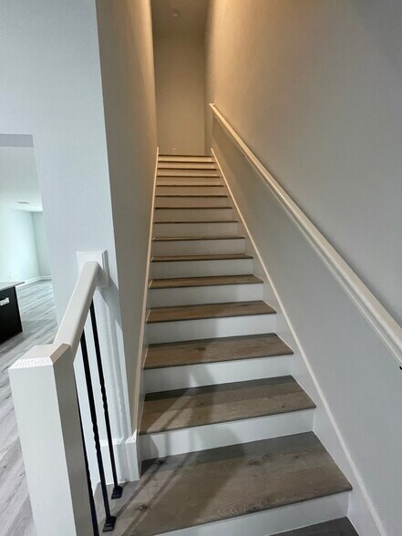 Building Photo - 1703 Sound Haven Ct