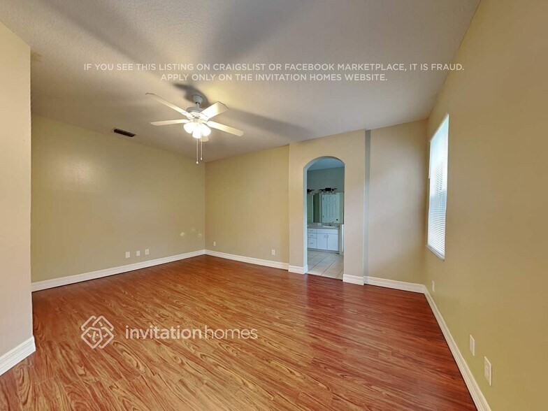 Building Photo - 1612 Wakefield Dr