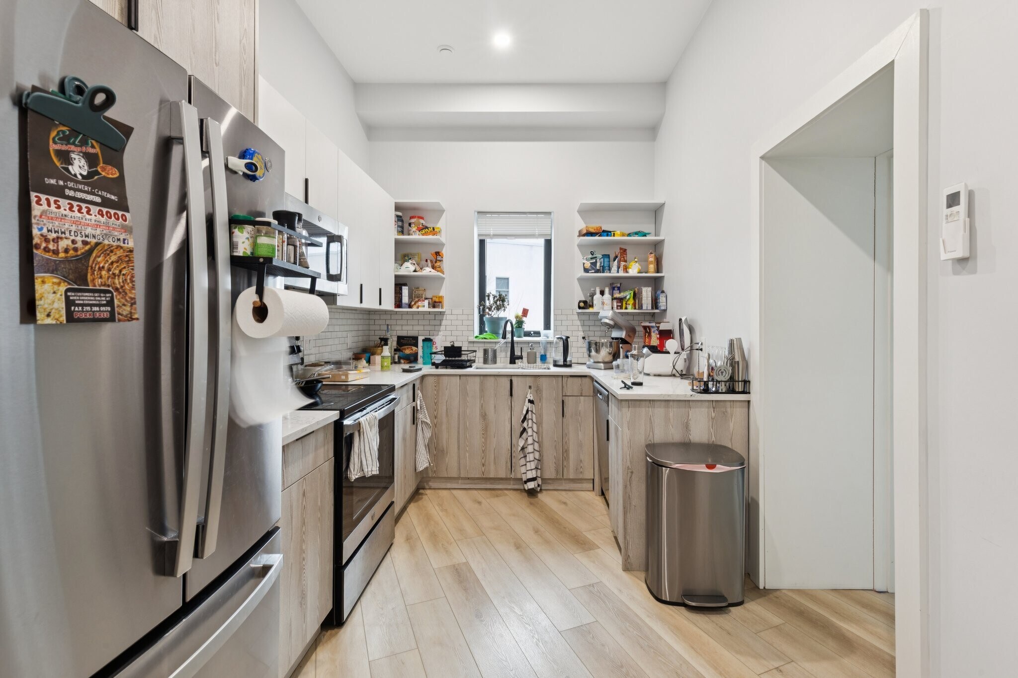 Building Photo - 3849 Lancaster Ave