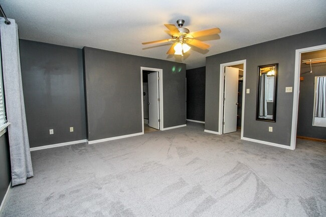 Building Photo - Beautiful Single Family Home located in South Columbia