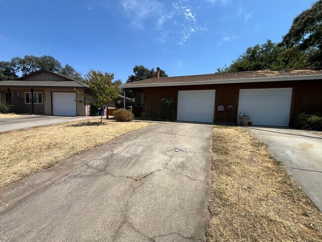 Building Photo - 2358004/85