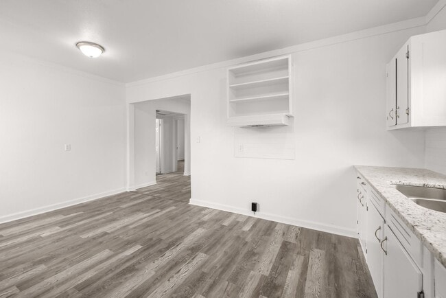 Building Photo - 829 51st St W