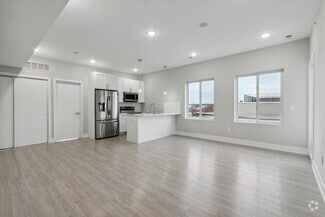 Building Photo - 649 N 35th St