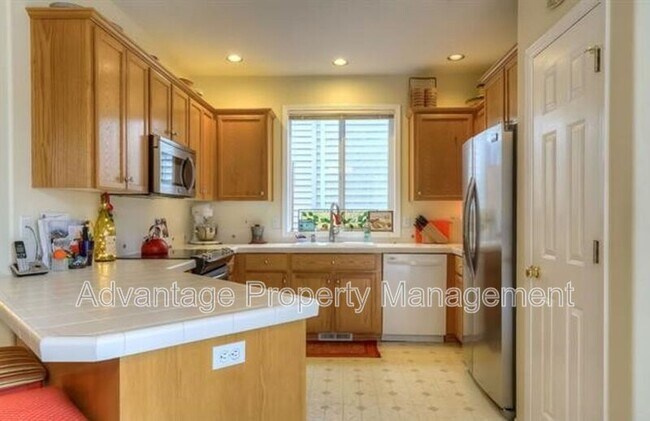 Building Photo - 6244 SW Arbor Grove Dr