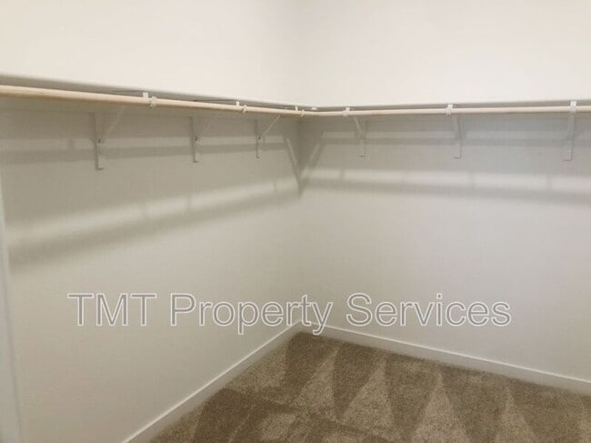 Building Photo - 8194 Champart Cir