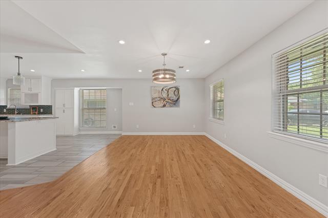 Building Photo - 5429 Enderly Pl