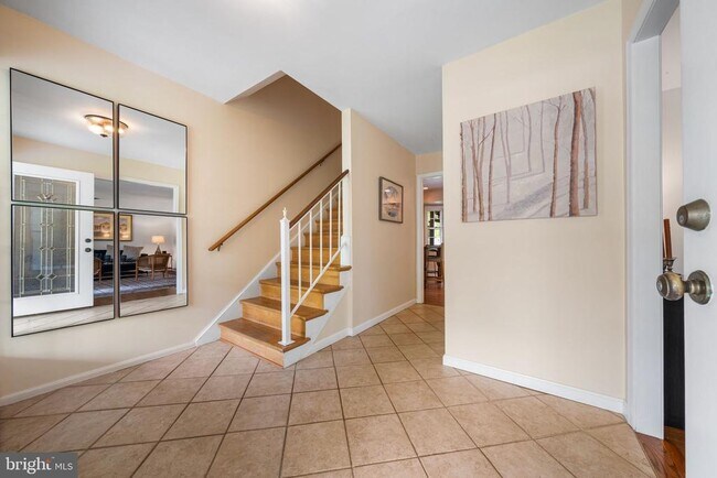 Building Photo - 12013 Hamden Ct