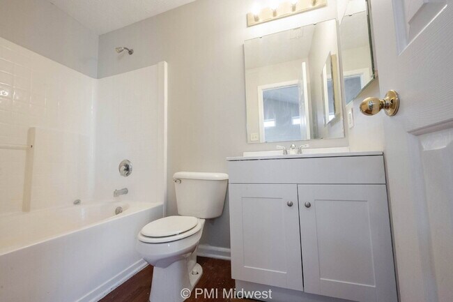 Building Photo - Charming 2-Bedroom, 2.5 Bath Home w/ Loft in Plainfield