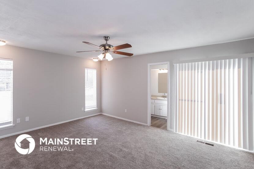 Building Photo - 3800 NW 125th St