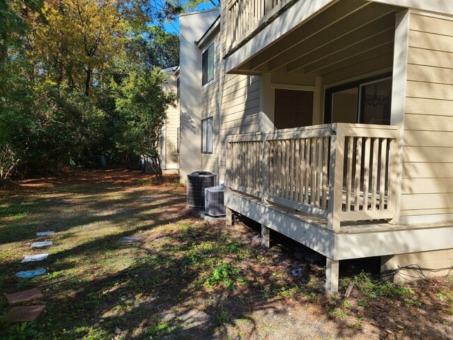 Building Photo - Two Bedroom Renovated South End Condo (Palmetto Bay Villas)!