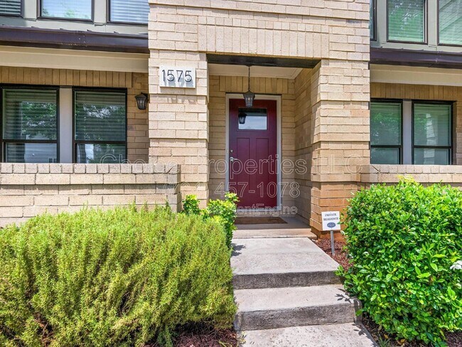 Building Photo - 1575 Duckworth Ave