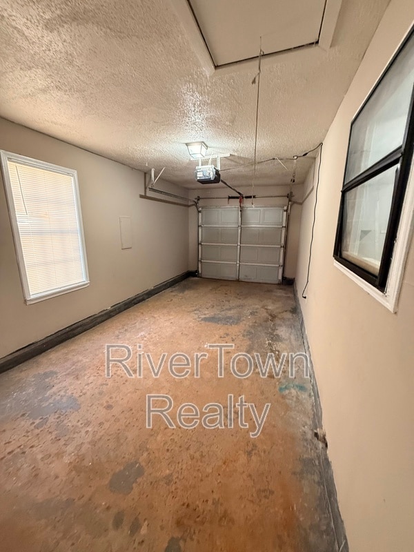 Building Photo - 4987 Scenicwood Cove