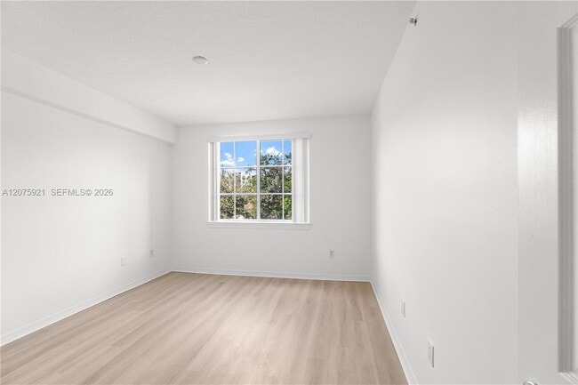 Building Photo - 6851 SW 44th St