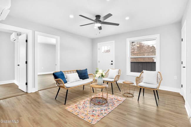 Building Photo - 103 E High St