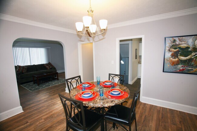 Building Photo - Gorgeous & Completely Rehabbed 3 Bed - 1.5 Bath Colonial for Rent!