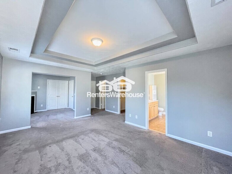 Building Photo - 3008 Duke Of Norfolk St