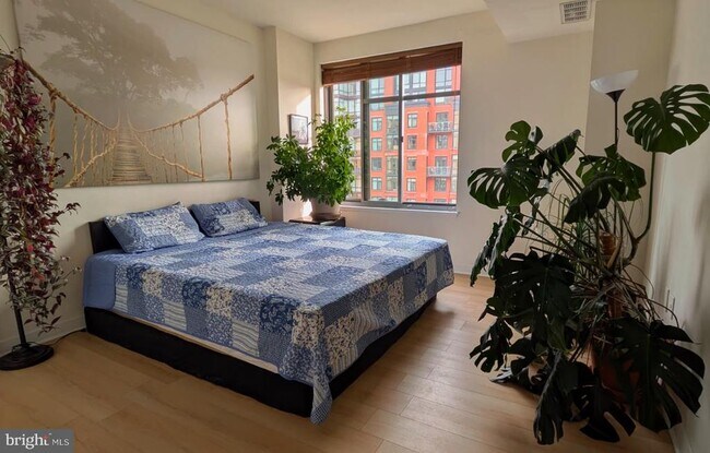 Building Photo - 475 K St NW