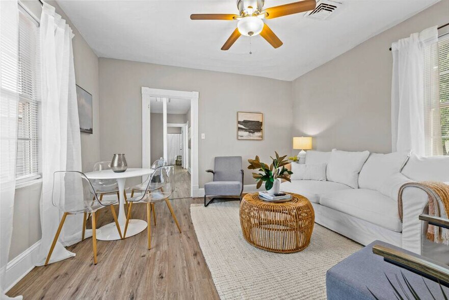 Building Photo - 2906 Chestnut St