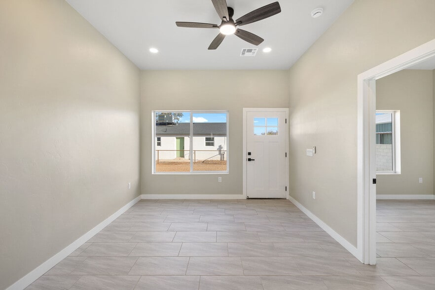 Building Photo - 1329 W Speedway Blvd