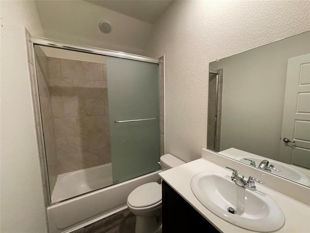 Building Photo - 761 Jamestown Ln