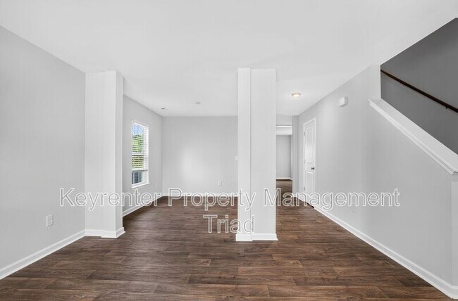 Building Photo - 5109 Black Frst Dr
