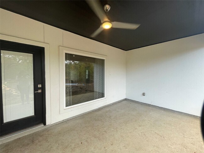 Building Photo - 123 N Lon Price
