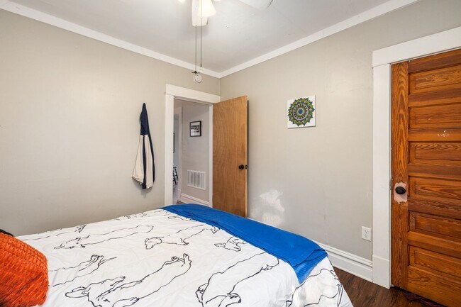 Building Photo - 1114 Fulton St E