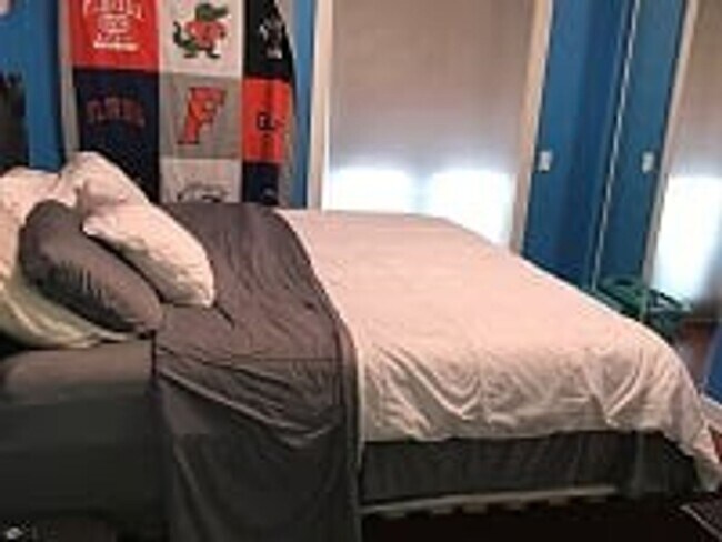 Building Photo - Jackson Square - 2 Bedroom. 2.5 Bathroom Condo