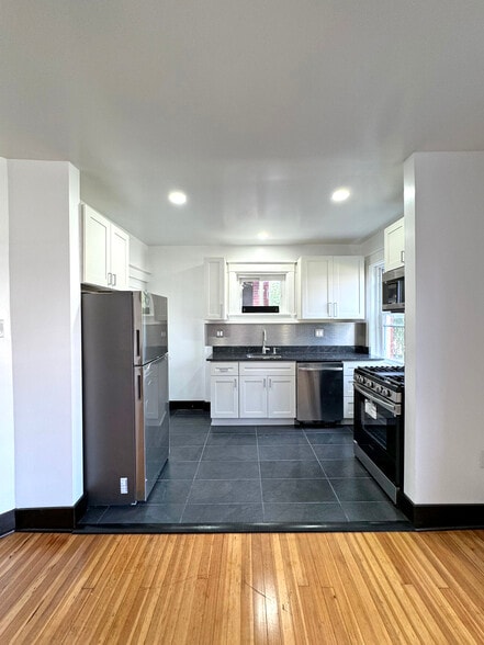 Kitchen - 259 Gross St