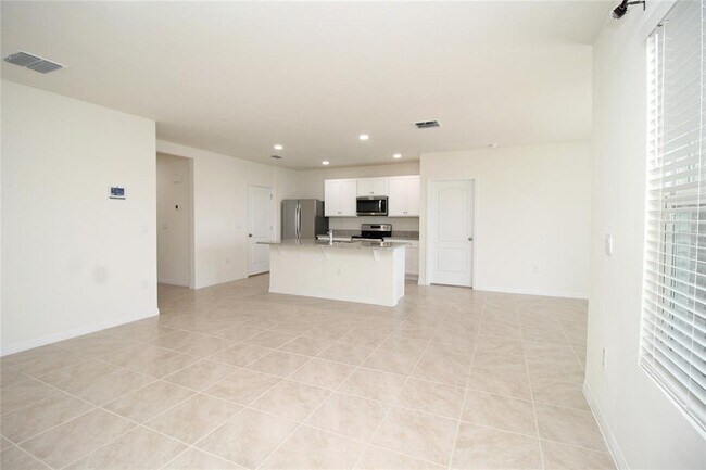 Building Photo - 9488 Black Walnut Dr