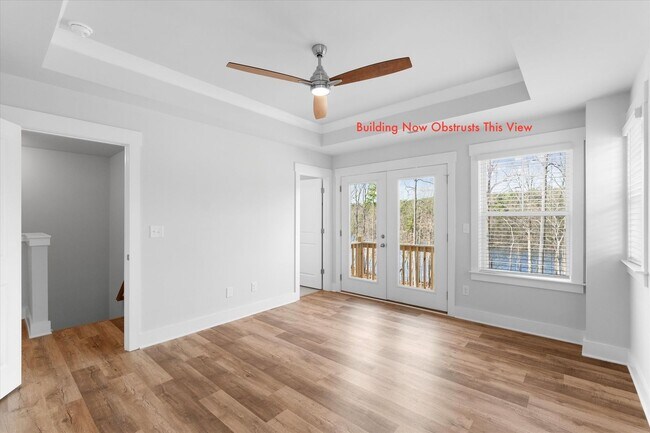 Building Photo - Lake Access End-Unit Townhome | Walk to Downtown Davidson | 3BR + Guest Suite