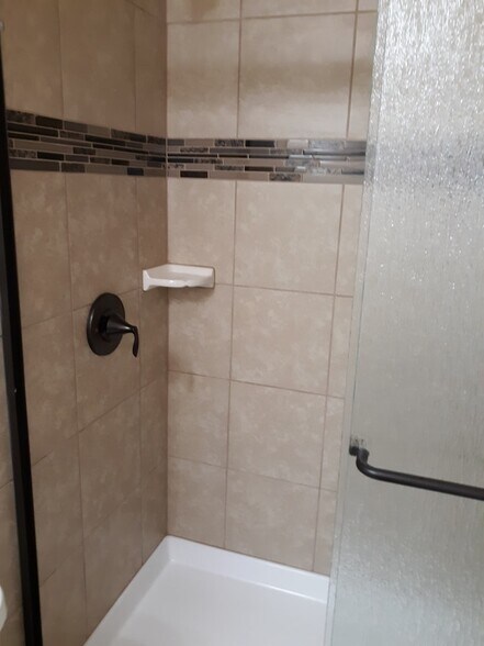 master bath with walking shower unit - 2310 Cliffmoor Ln