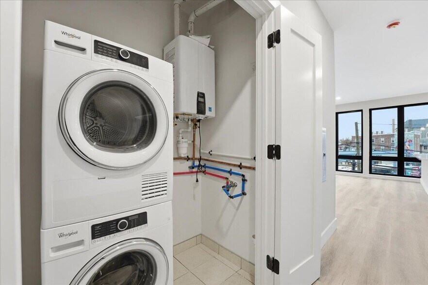 Building Photo - 3516 John F. Kennedy Blvd