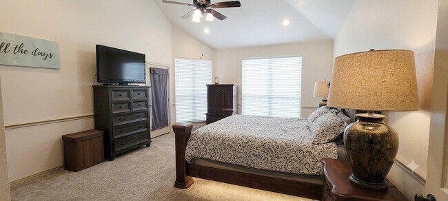 Building Photo - 13733 Alterna Dr