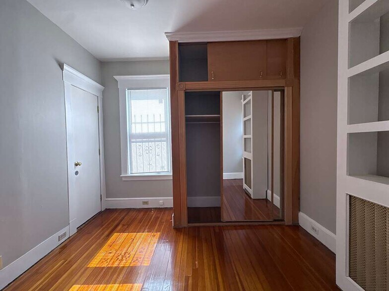 Building Photo - 64 Stanley St