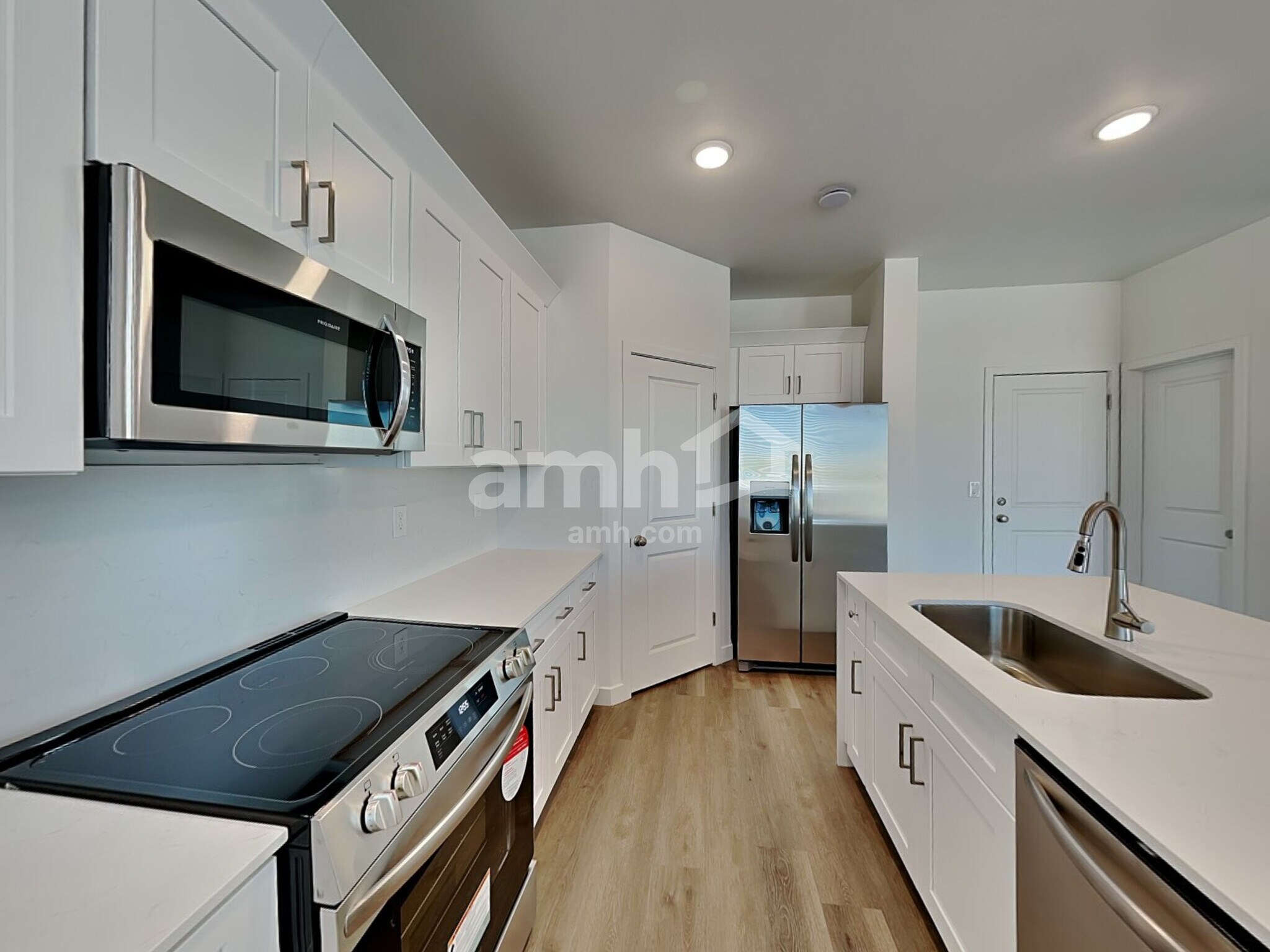 Building Photo - 12504 W Adair Dr