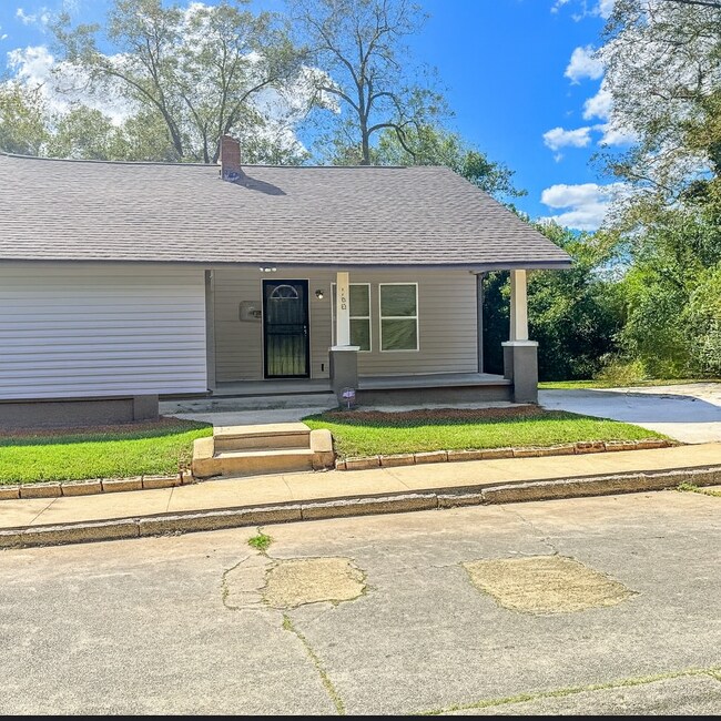 Building Photo - 260 Balkcom Ave