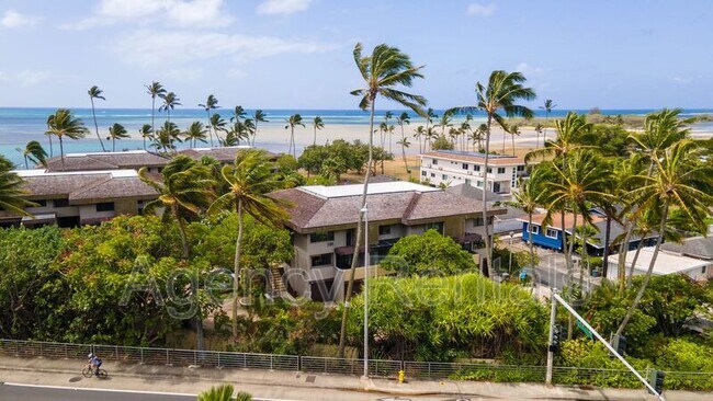 Building Photo - 123A Maunalua Ave