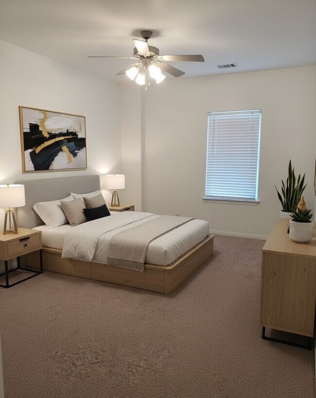 Building Photo - 1904 W 42nd St