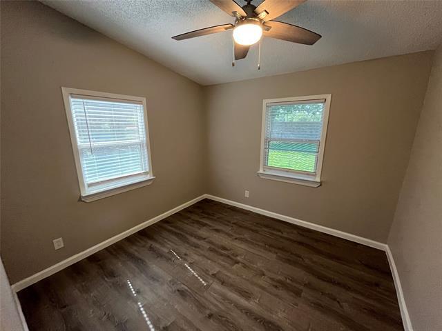 Building Photo - 332 Cresthill Dr