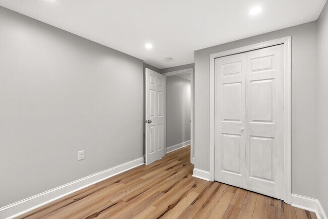 Building Photo - 226 N Collington Ave