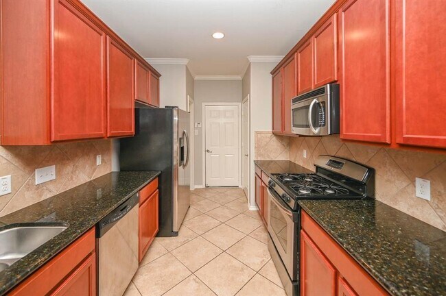 Building Photo - 6431 Calgary Woods Ln