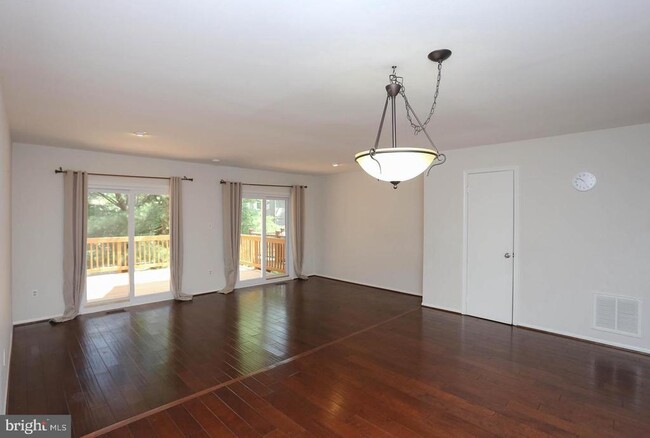 Building Photo - 4710 Leyden Way