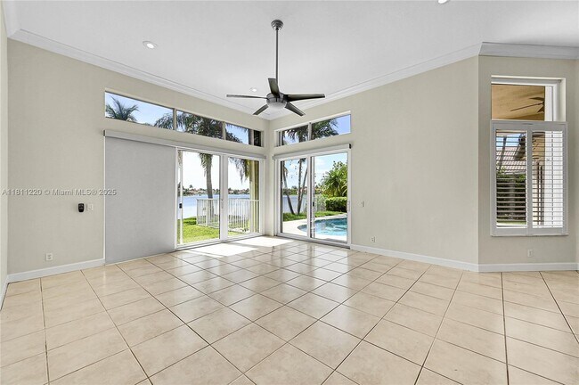 Building Photo - 512 NW 120th Dr