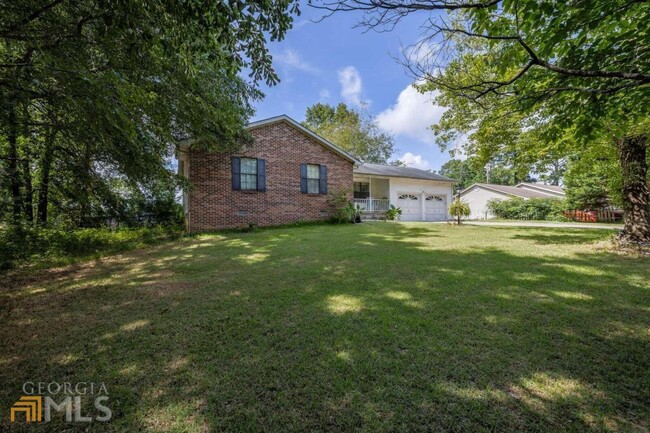 Primary Photo - "Charming 3-Bedroom Home with 2 Full Baths...