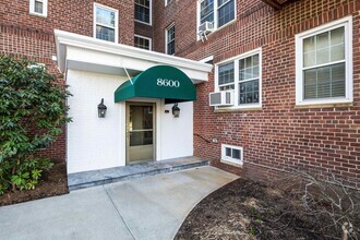 Building Photo - 8600 JFK Blvd E