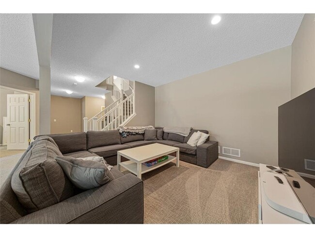 Building Photo - 1128 Shumway Ct