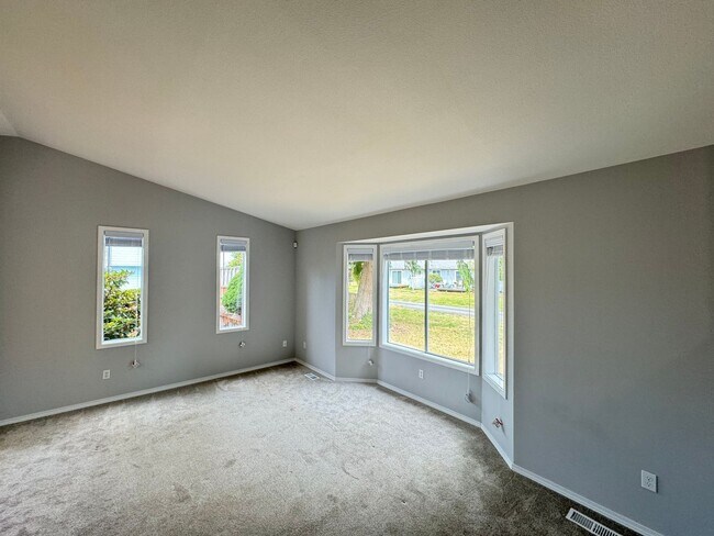 Building Photo - 16023 2nd Pl W