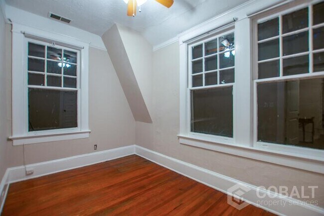 Building Photo - 1326 North Avenue NE