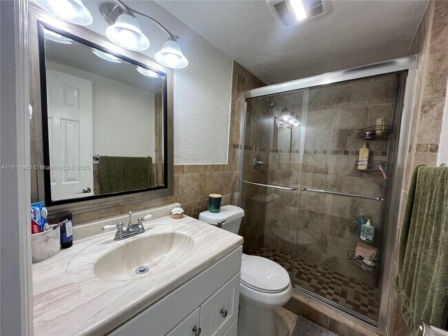 Building Photo - 7256 SW 94th Pl